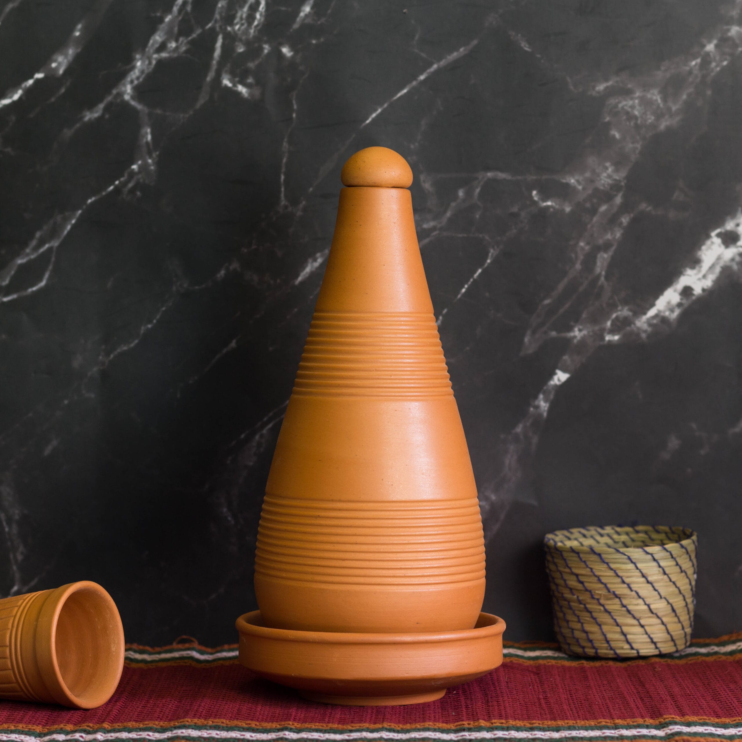 Handmade Eco-Friendly Reusable Terracotta Bottle Minimalistic  Design, 800ml